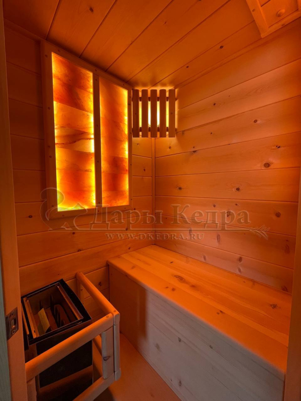 Одноместная угловая финская сауна кабина из кедра с электрокаменкой